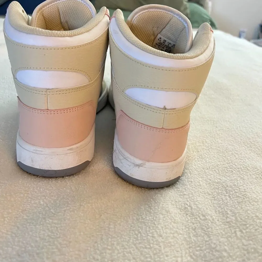 PUMA Rebound LayUp SL Women's Sneakers, Size US 9
